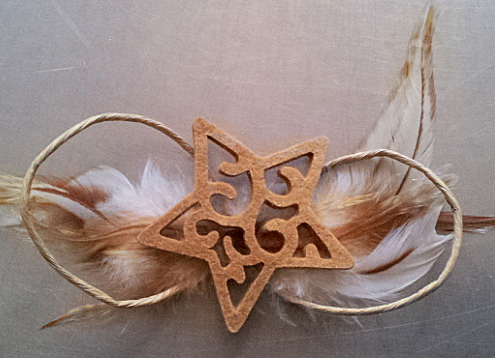 Papierschleife - mit einem Filzstern / paper bow - with a felt star
