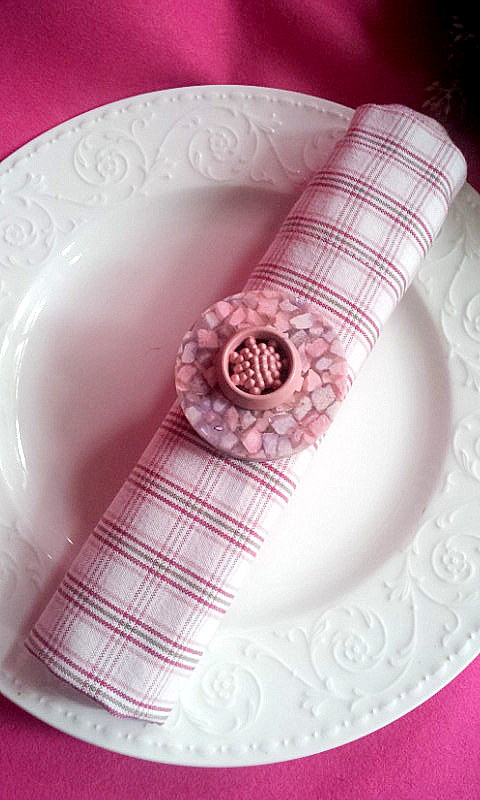 napkin decor buttons