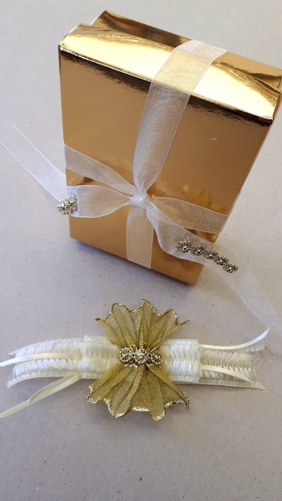 09.12.17 Schleife creme-gold 4 BLOG